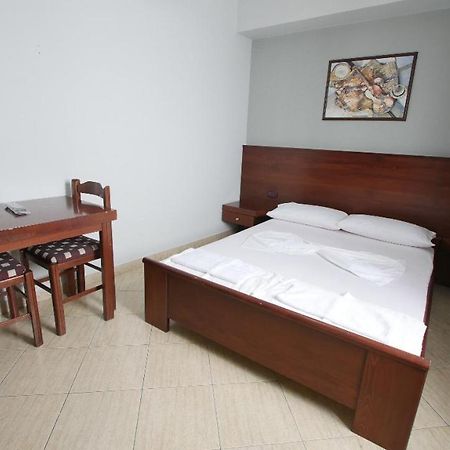 Hotel Venera Sarandë Eksteriør bilde