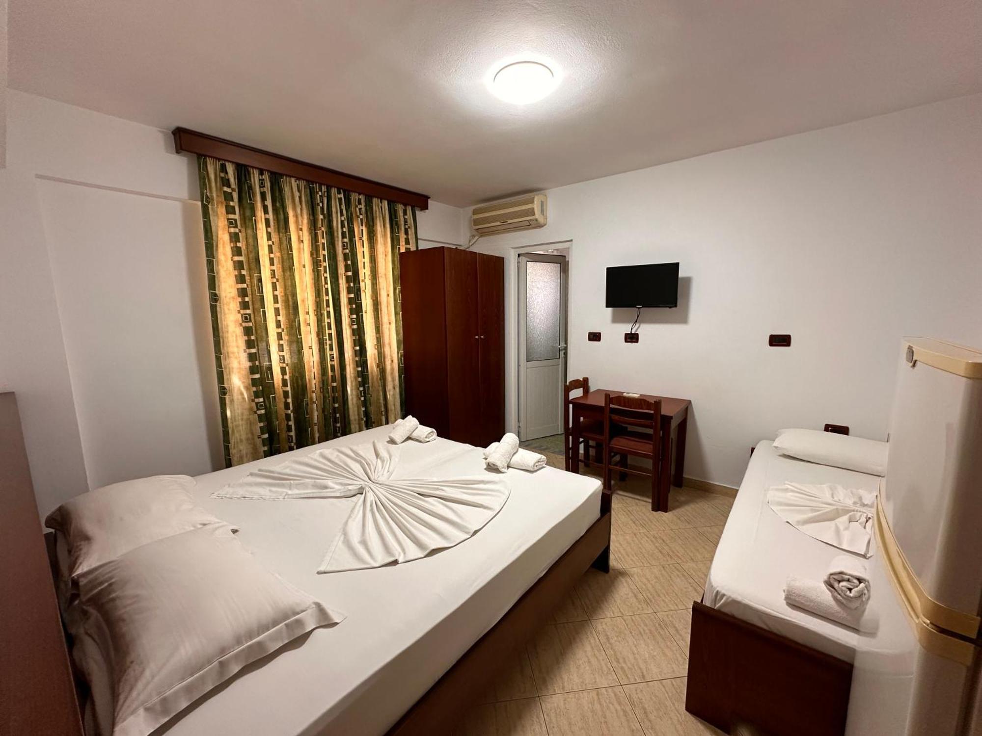 Hotel Venera Sarandë Eksteriør bilde