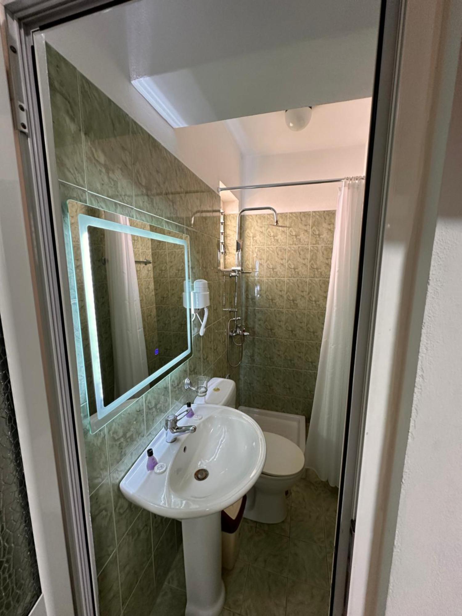 Hotel Venera Sarandë Eksteriør bilde