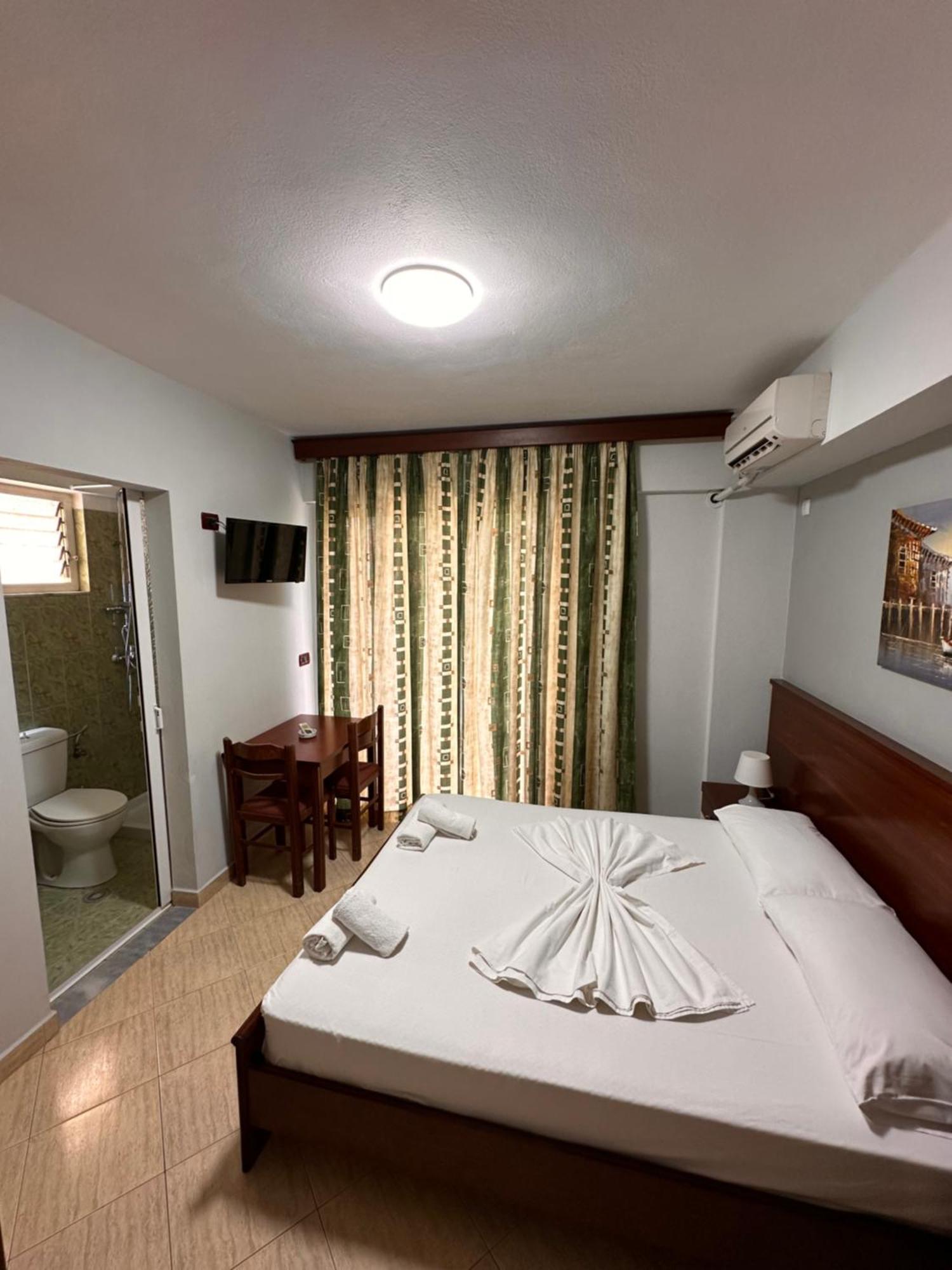 Hotel Venera Sarandë Eksteriør bilde