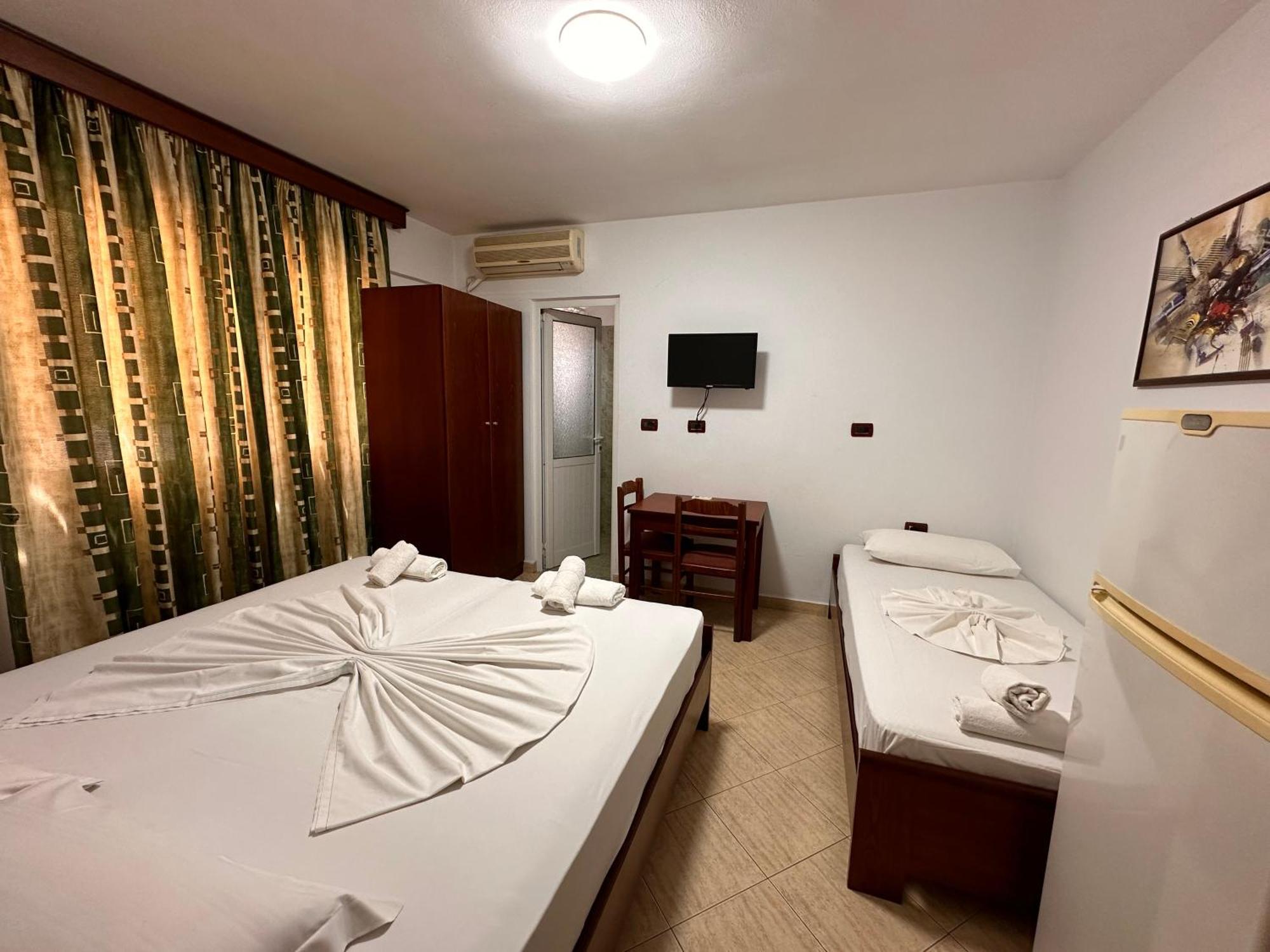 Hotel Venera Sarandë Eksteriør bilde